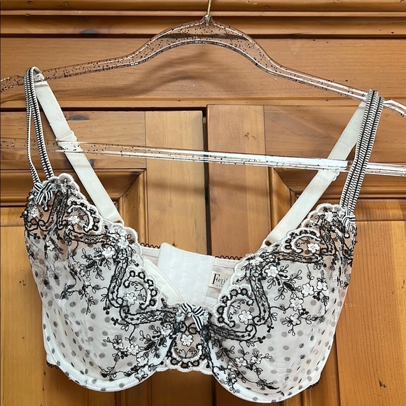 NWOT Felina Black and White Lace Bra Intimates - Picture 1 of 6